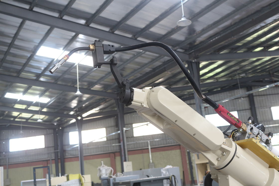 TIG/MIG/MAG Industrial Welding Robots Hwashi 6 Axis With Pinch Welder / Seam Tracer
