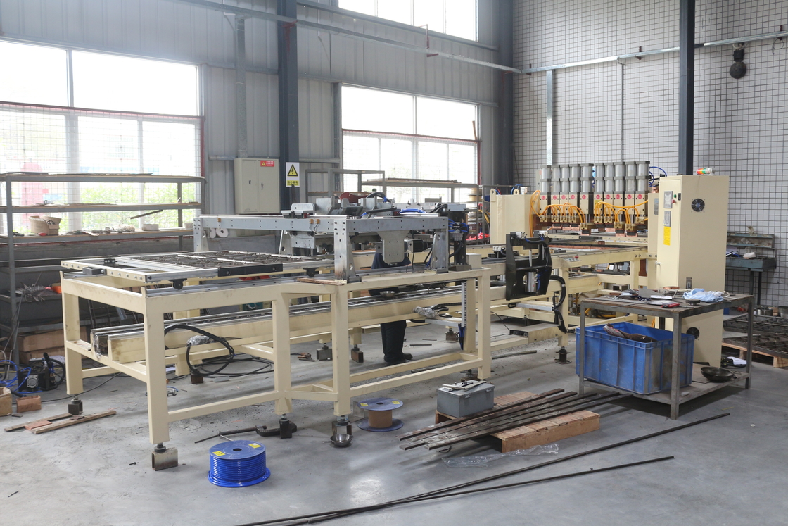 Wire Mesh Welding Machine Comes With An Automatic Unloading Device Making It And Easy To For Your Workers