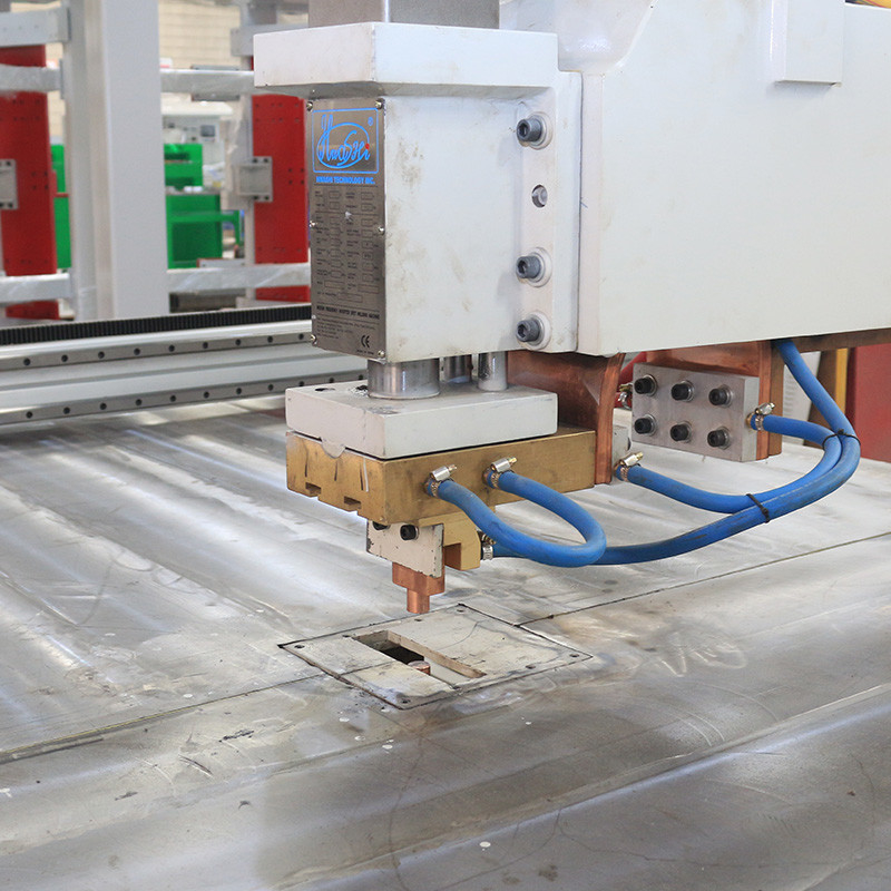 New Reinforcing Galvanized Steel Fence Mesh Making Welding Machine /automatic Welded Wire Mesh Factory Price