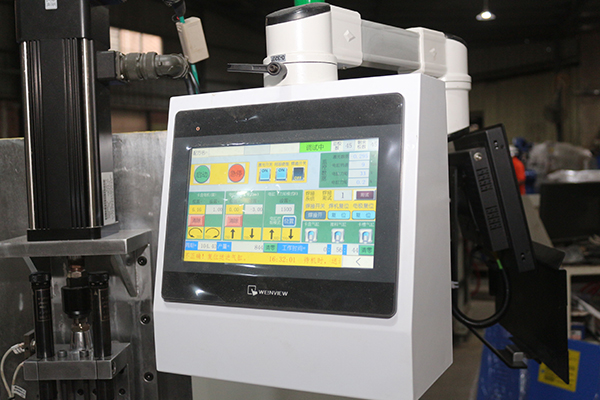 Electrical Control System Wire Mesh Welding Machine with Cooling System and PLC Operation Control System 1