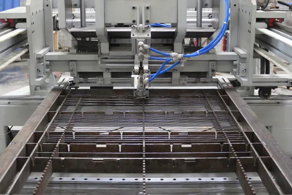 Hwashi Swinq Basewire Frame Welding Machine Iron Wire Row Welding Machine 3